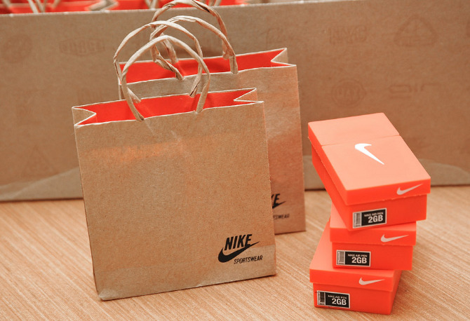 nike gift bag